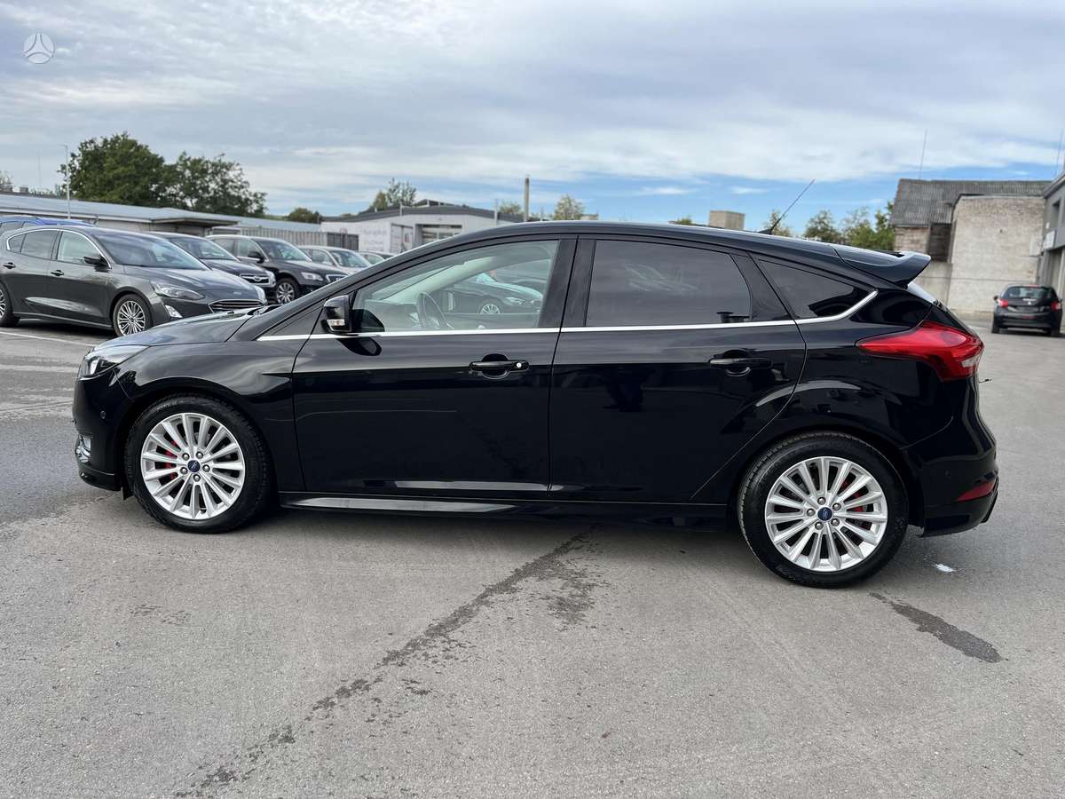 Ford Focus - 8