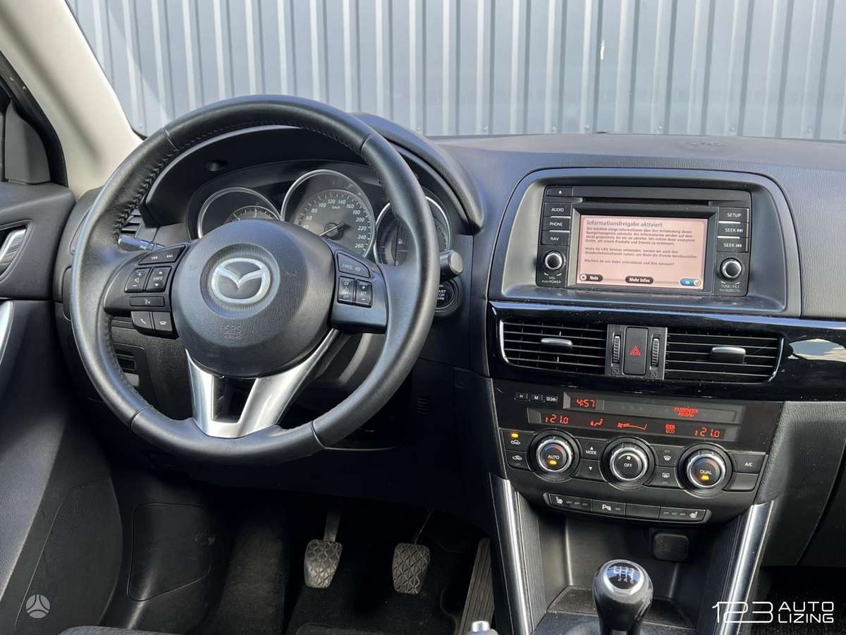 Mazda CX-5, 2.2 l., off-road / crossover