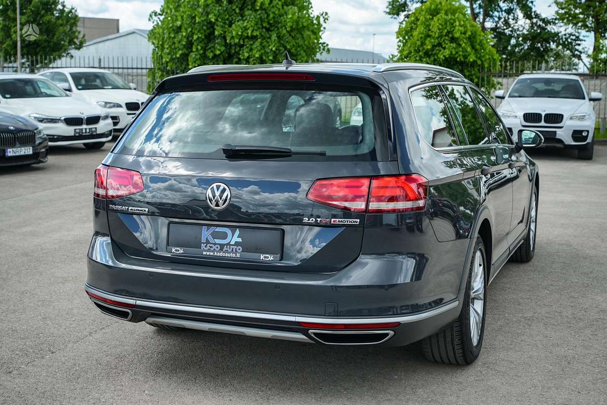 Volkswagen Passat Alltrack - 11