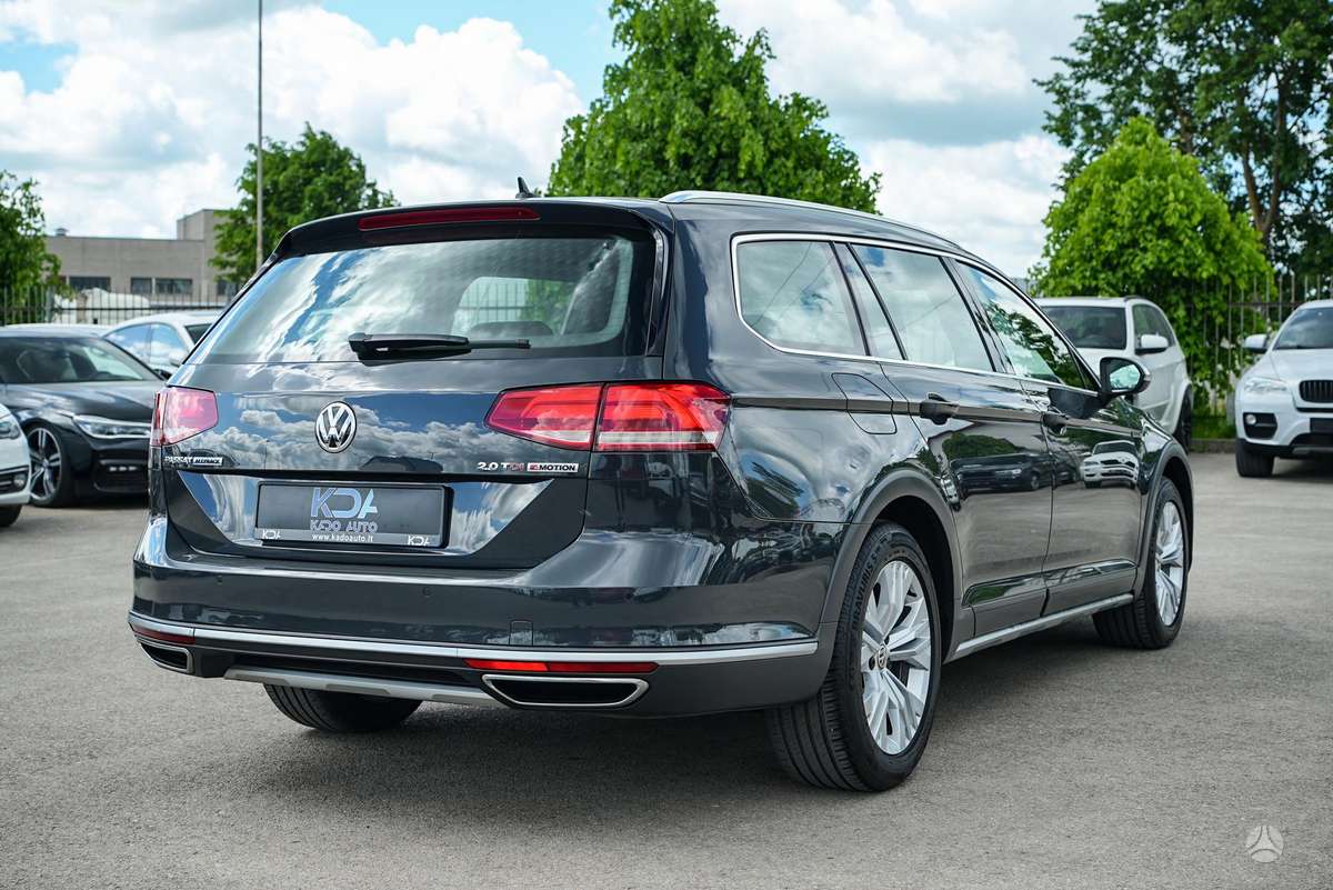 Volkswagen Passat Alltrack - 12