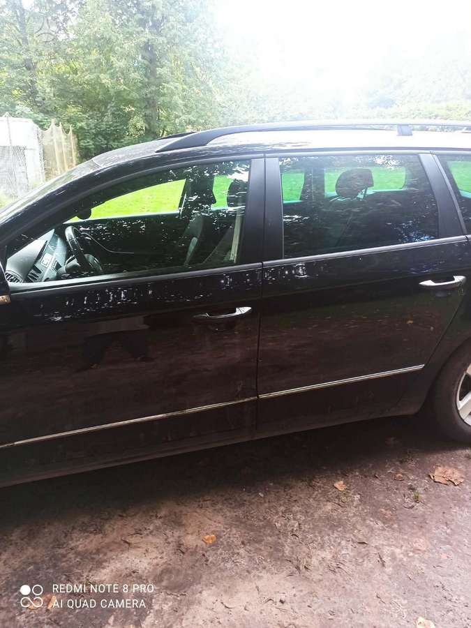 Volkswagen Passat - 4