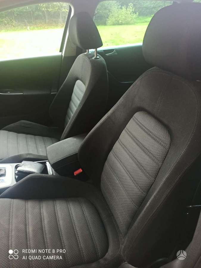 Volkswagen Passat - 5