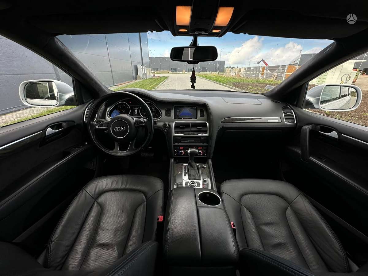 Audi Q7 - 7
