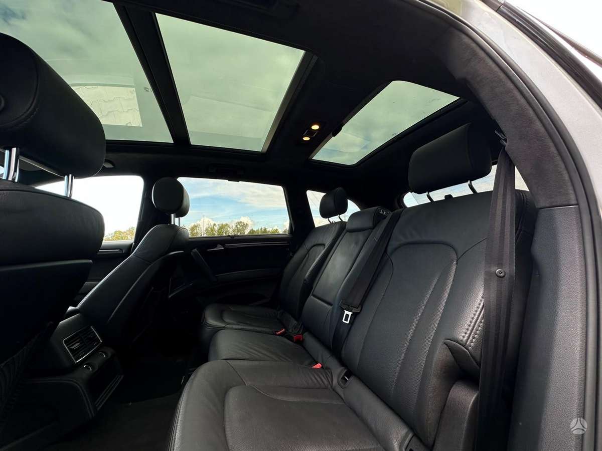 Audi Q7 - 11