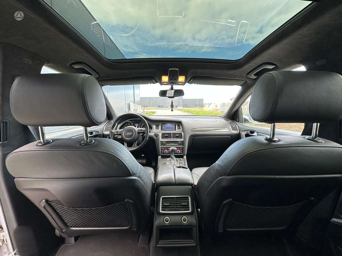 Audi Q7 - 12