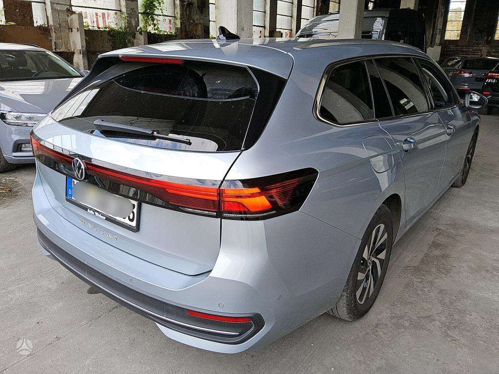 Volkswagen Passat - 5