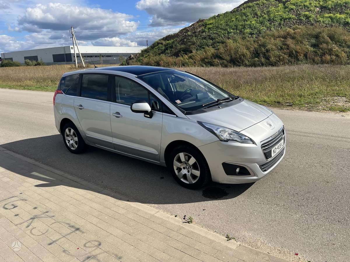 Peugeot 5008 - 1