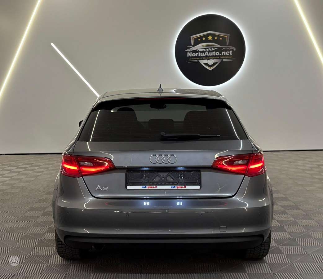 Audi A3, 1.6 l., hatchback