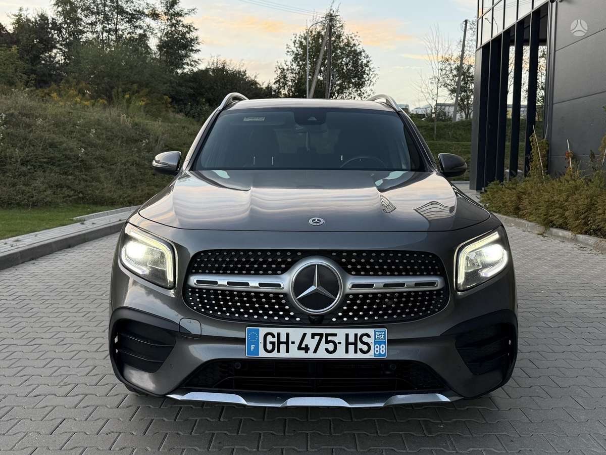 Mercedes-Benz GLB200 - 4