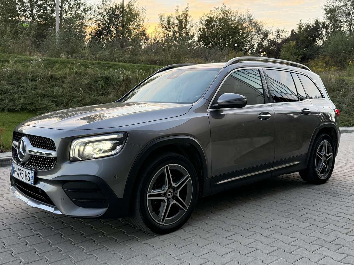 Mercedes-Benz GLB200 - 9