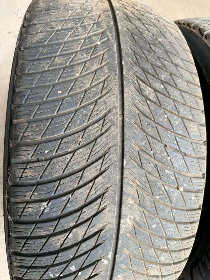 Michelin Pilot Alpin 5 SUV, winter 285/45 R21