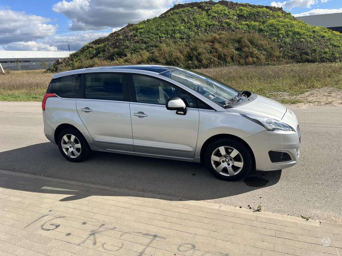 Peugeot 5008 - 6