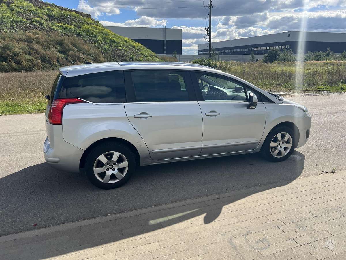 Peugeot 5008 - 7