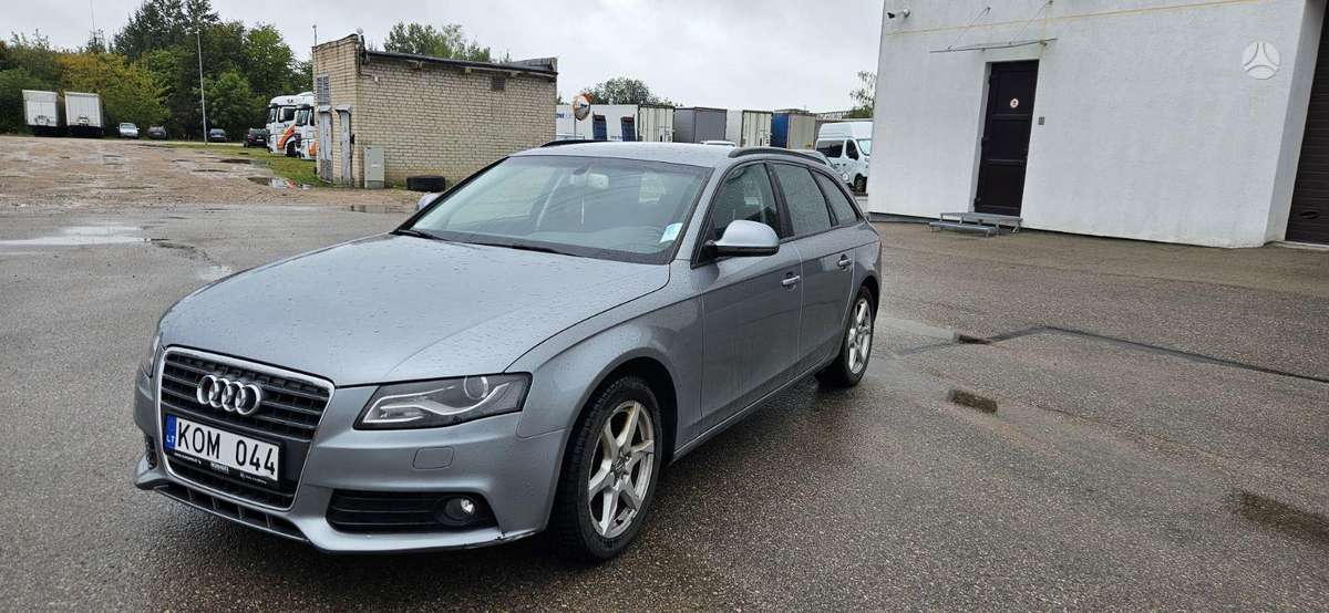 Audi A4 - 1