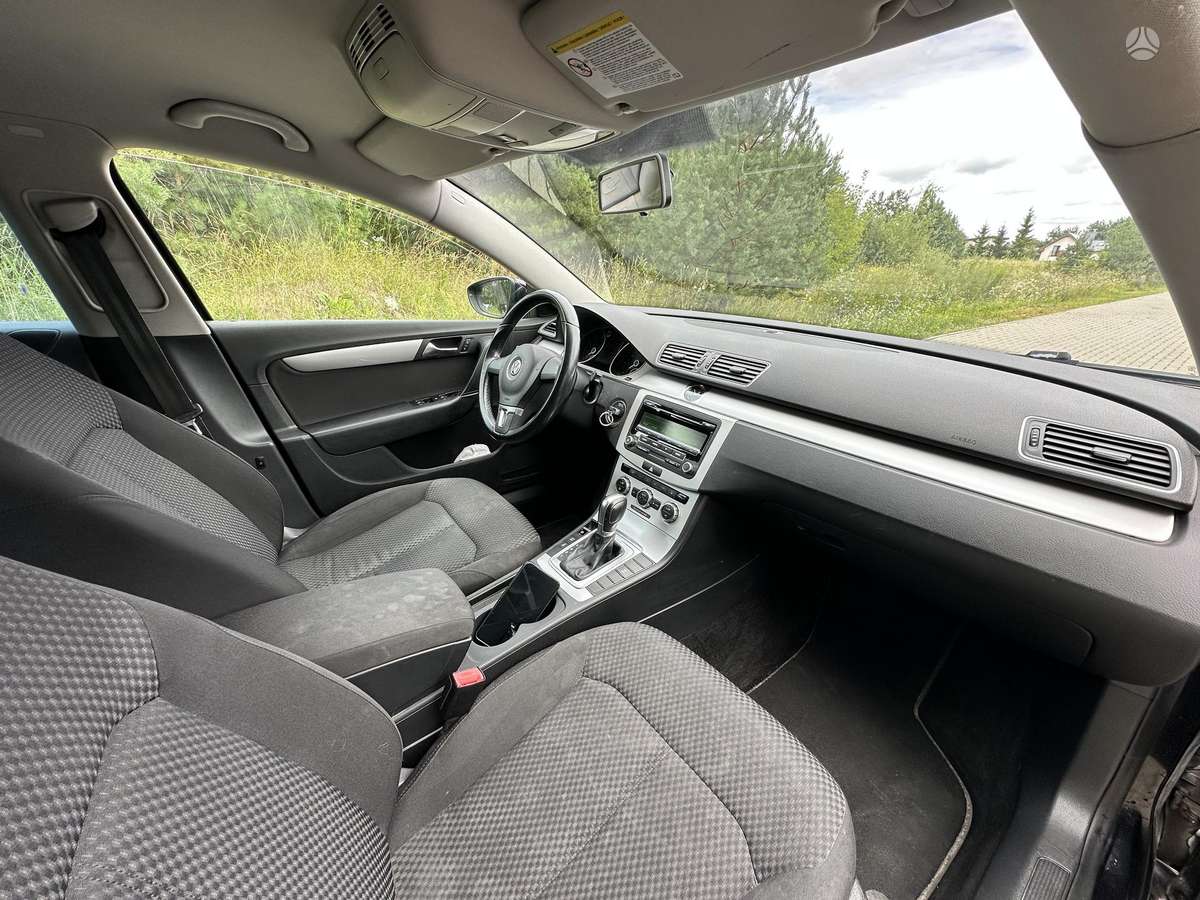 Volkswagen Passat - 7