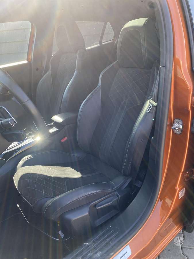 Peugeot 2008 - 10