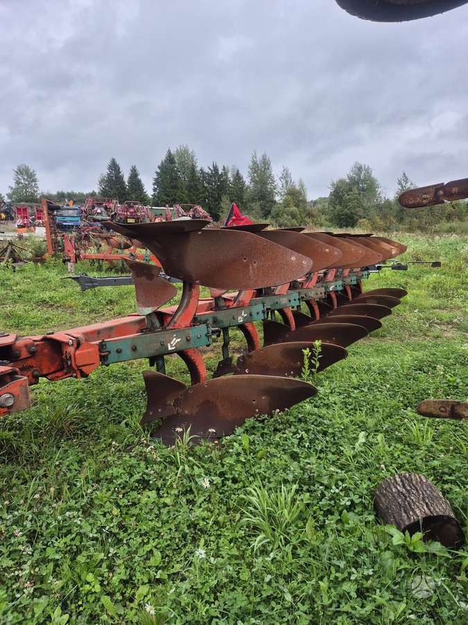 Kverneland PB100, плуги