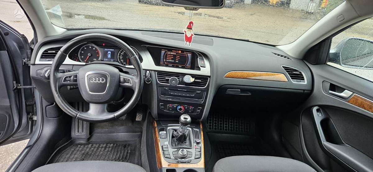 Audi A4, 1.8 l., Универсал