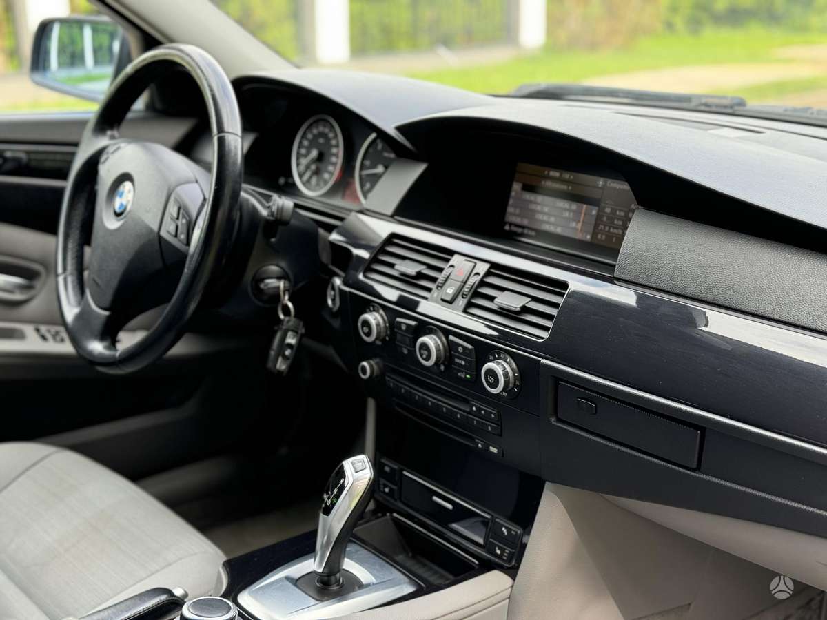 BMW 525, 3.0 l., Универсал