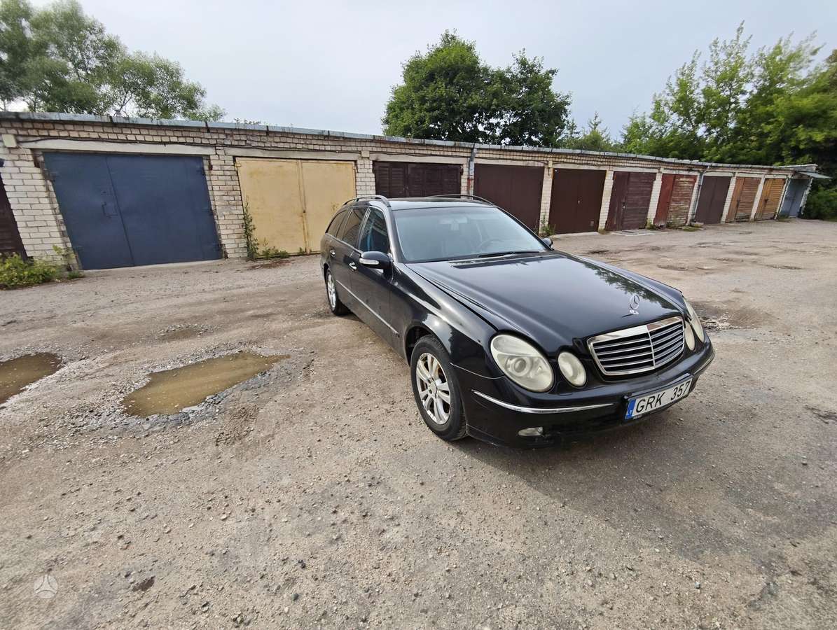 Mercedes-Benz E220 - 5