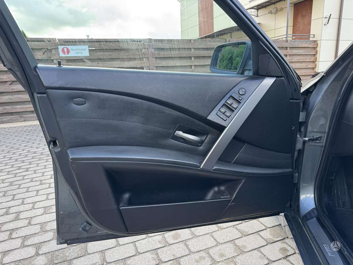 BMW 525, 2.5 l., Универсал