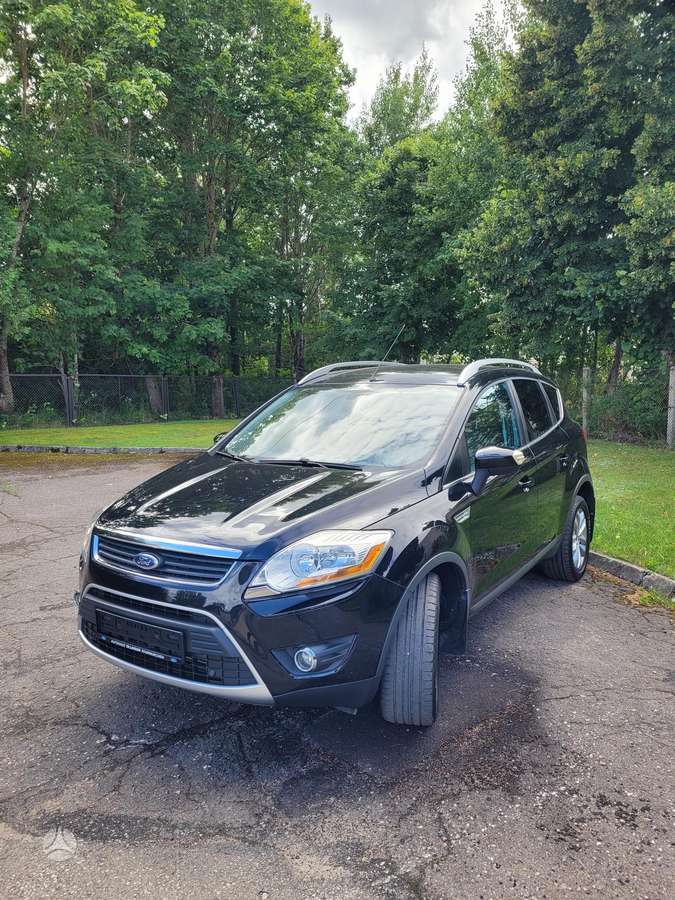 Ford Kuga - 1