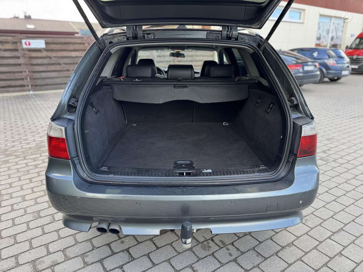 BMW 525, 2.5 l., Универсал