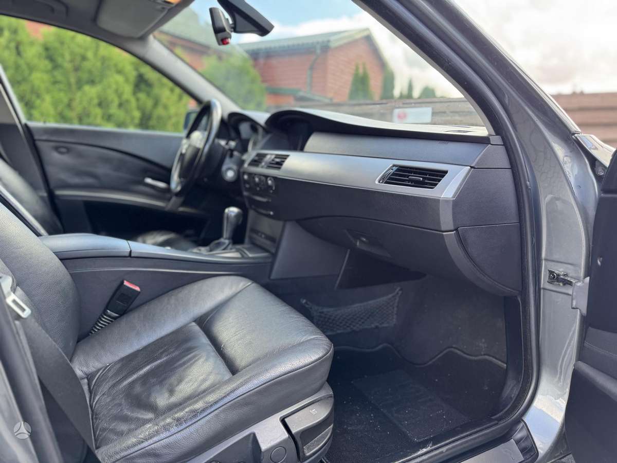 BMW 525, 2.5 l., Универсал