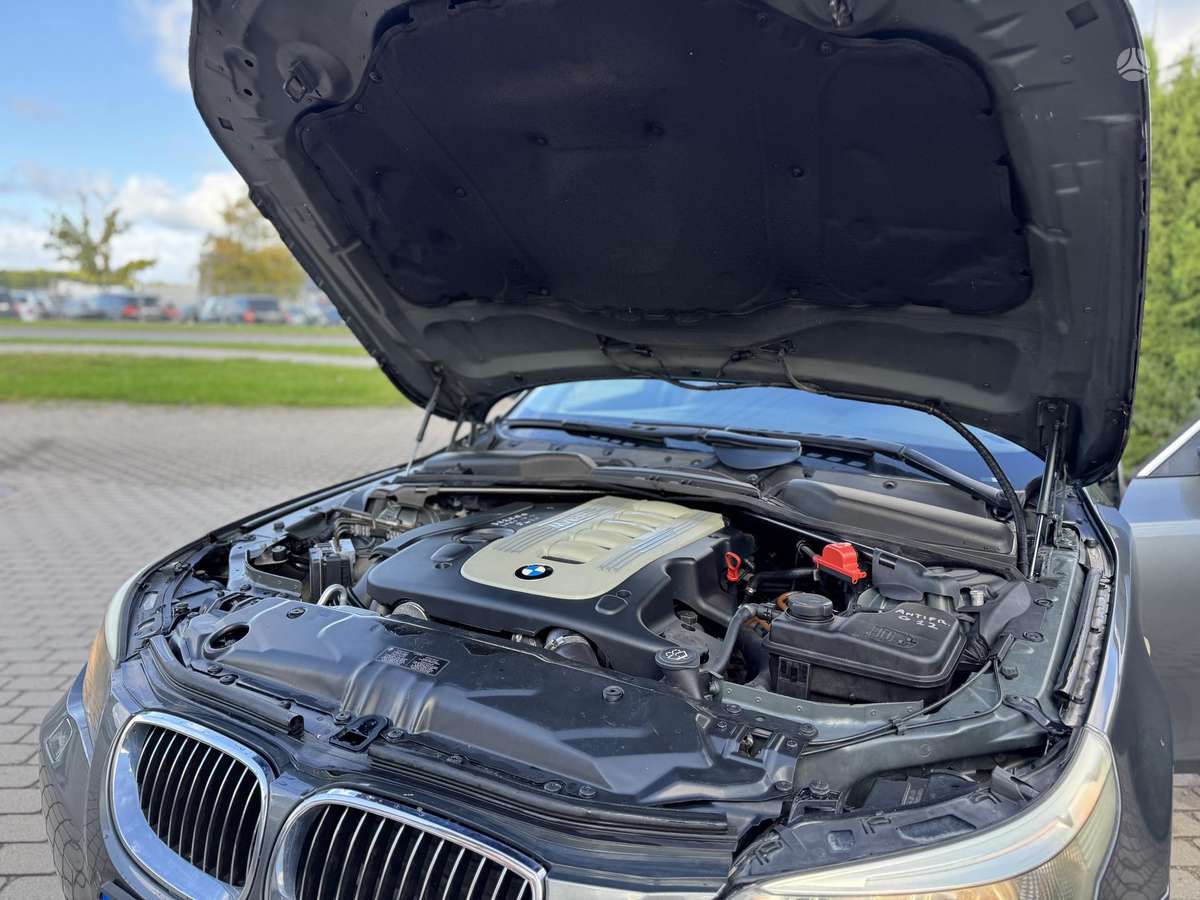 BMW 525, 2.5 l., Универсал