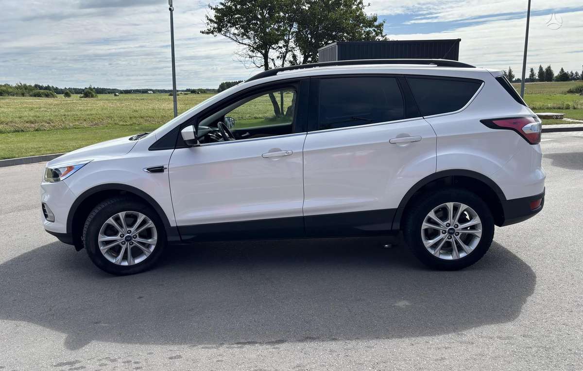 Ford Escape - 8