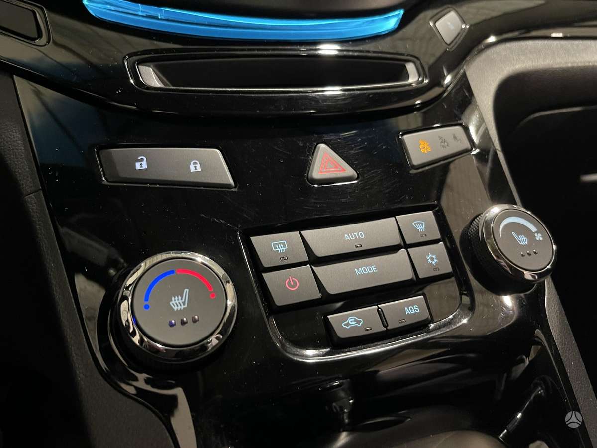 Chevrolet Orlando - 8