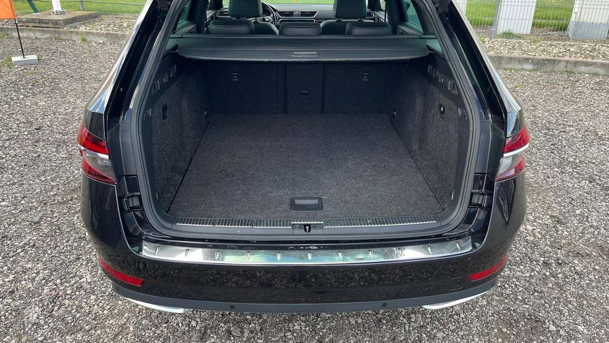 Skoda Superb, 2.0 l., Универсал