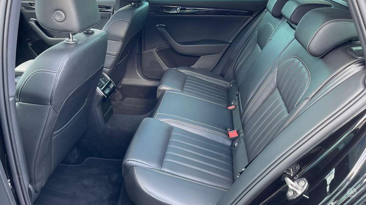 Skoda Superb, 2.0 l., Универсал