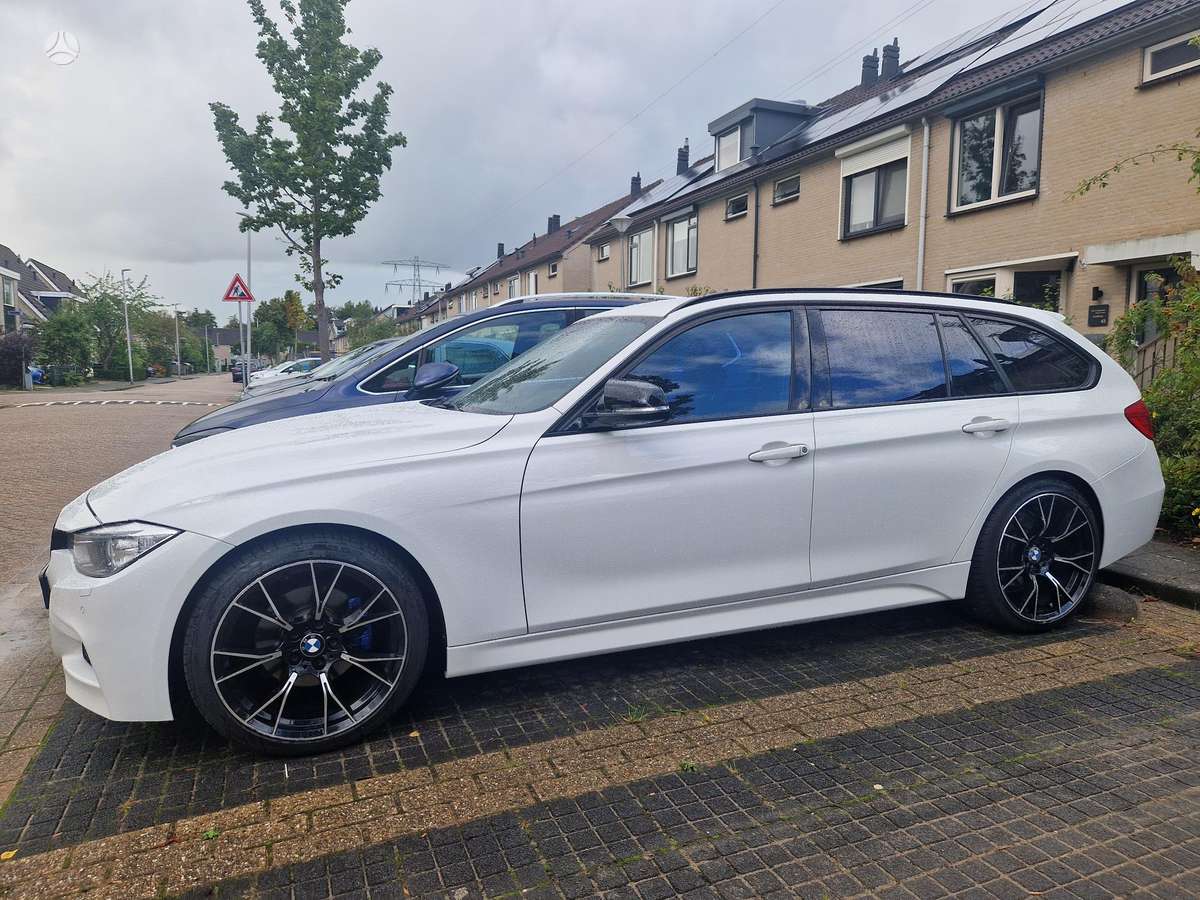 BMW 320, 2.0 l., wagon
