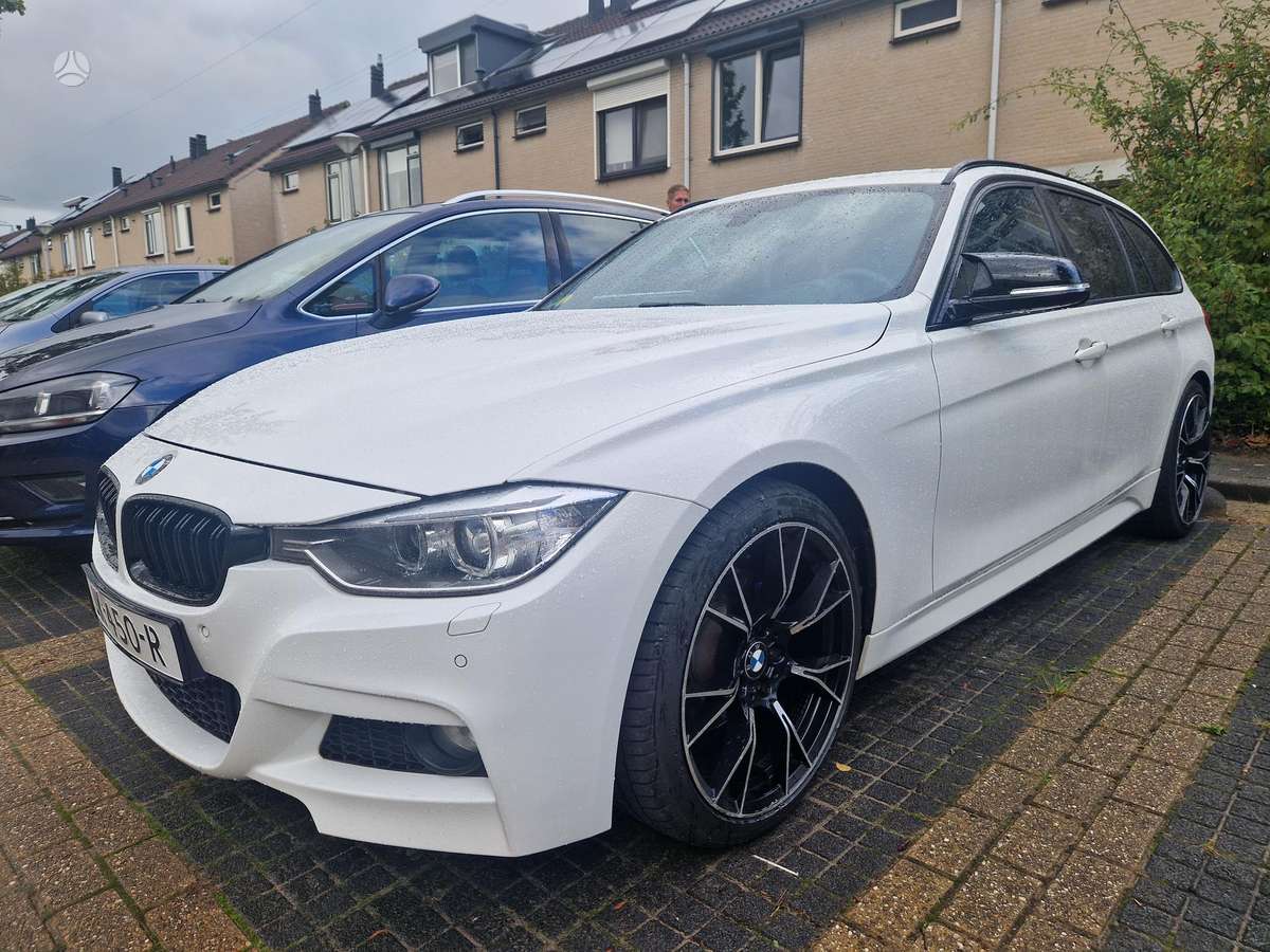 BMW 320 - 1