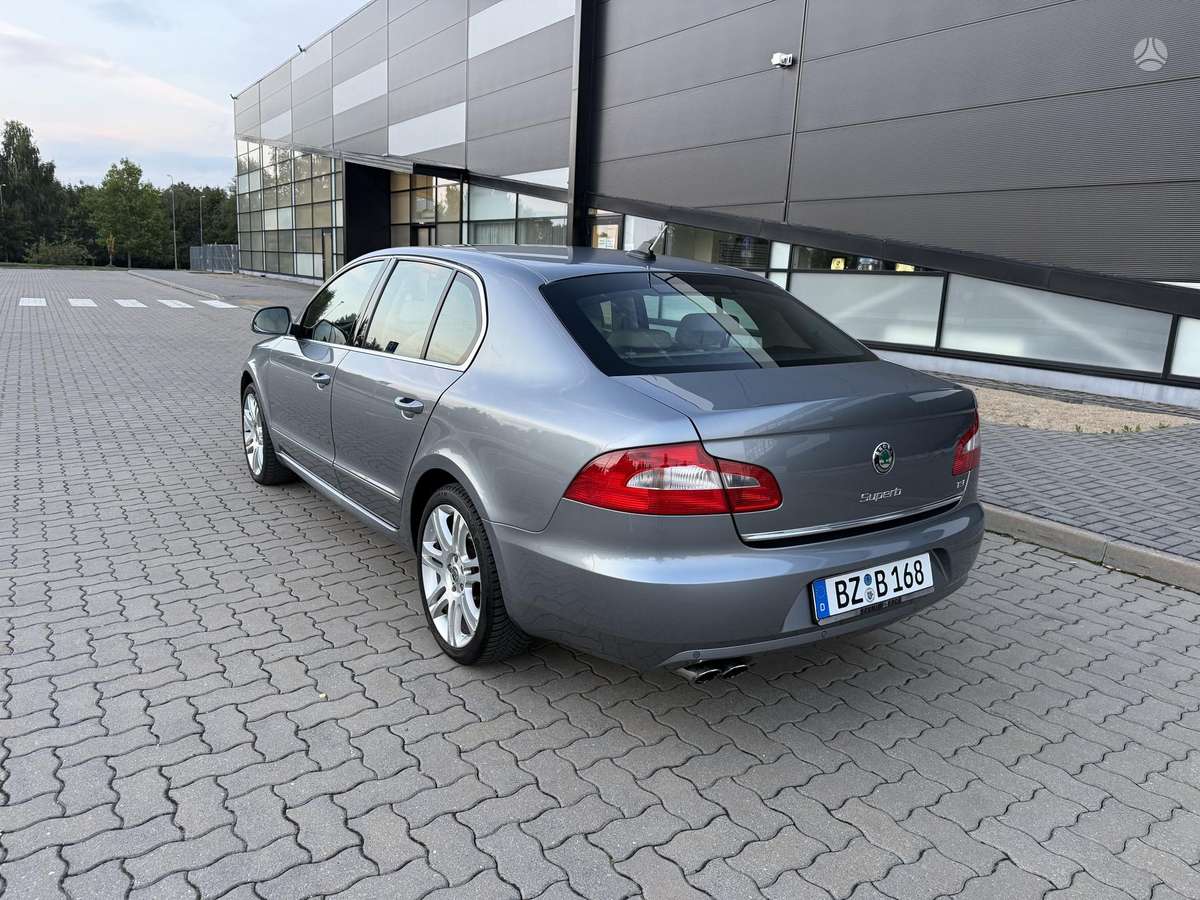 Skoda Superb, 1.8 l., Хэтчбек