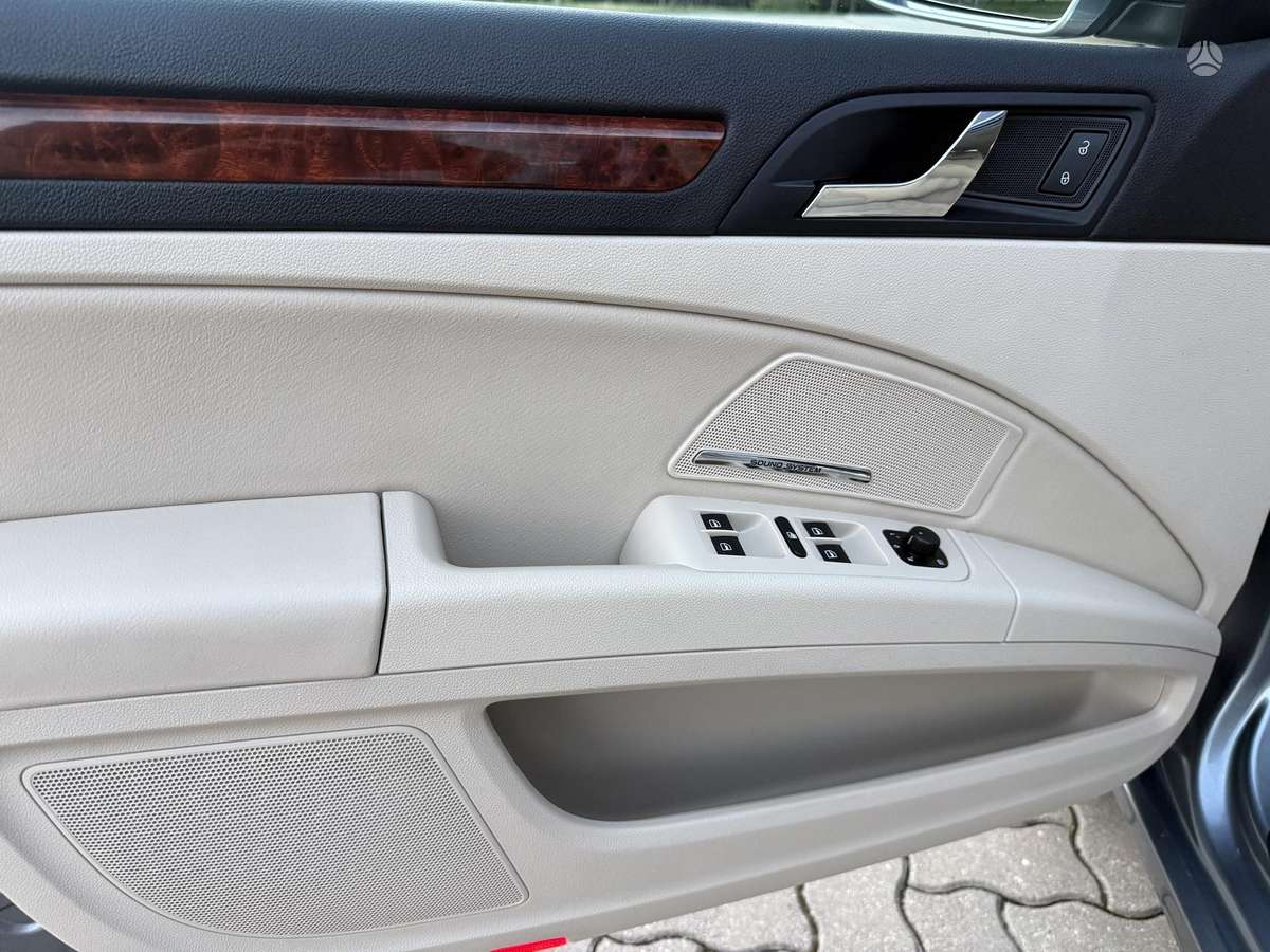 Skoda Superb, 1.8 l., hatchback