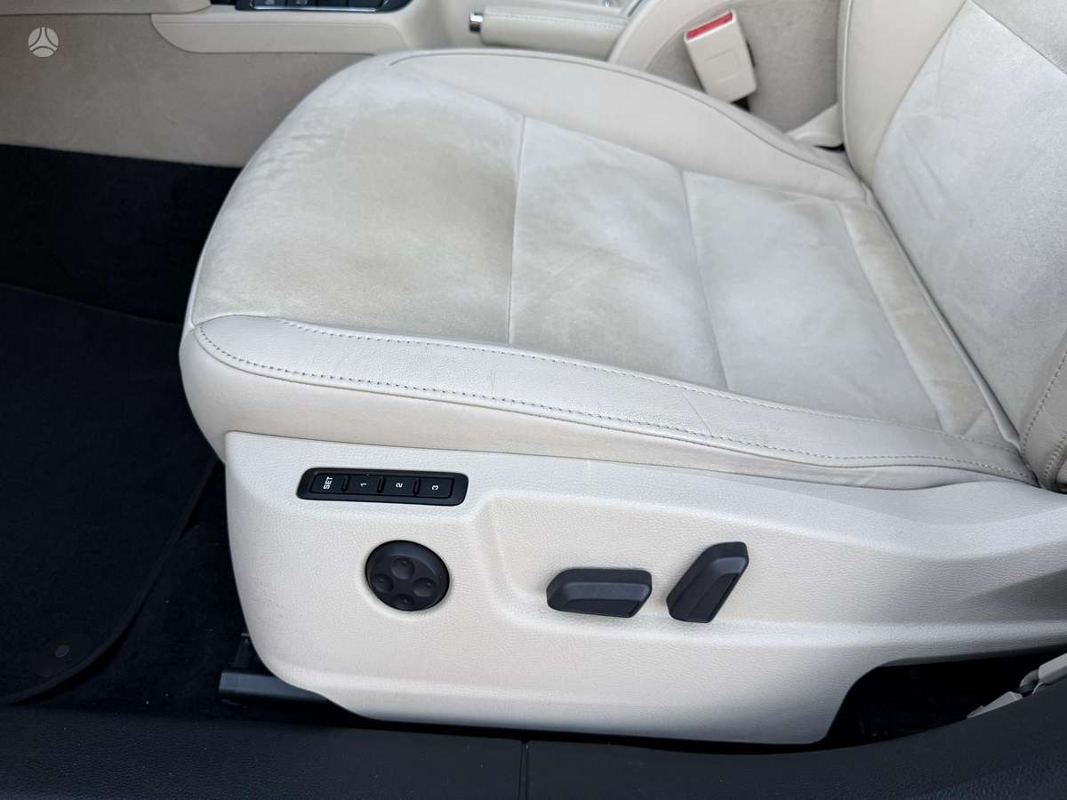 Skoda Superb, 1.8 l., hatchback