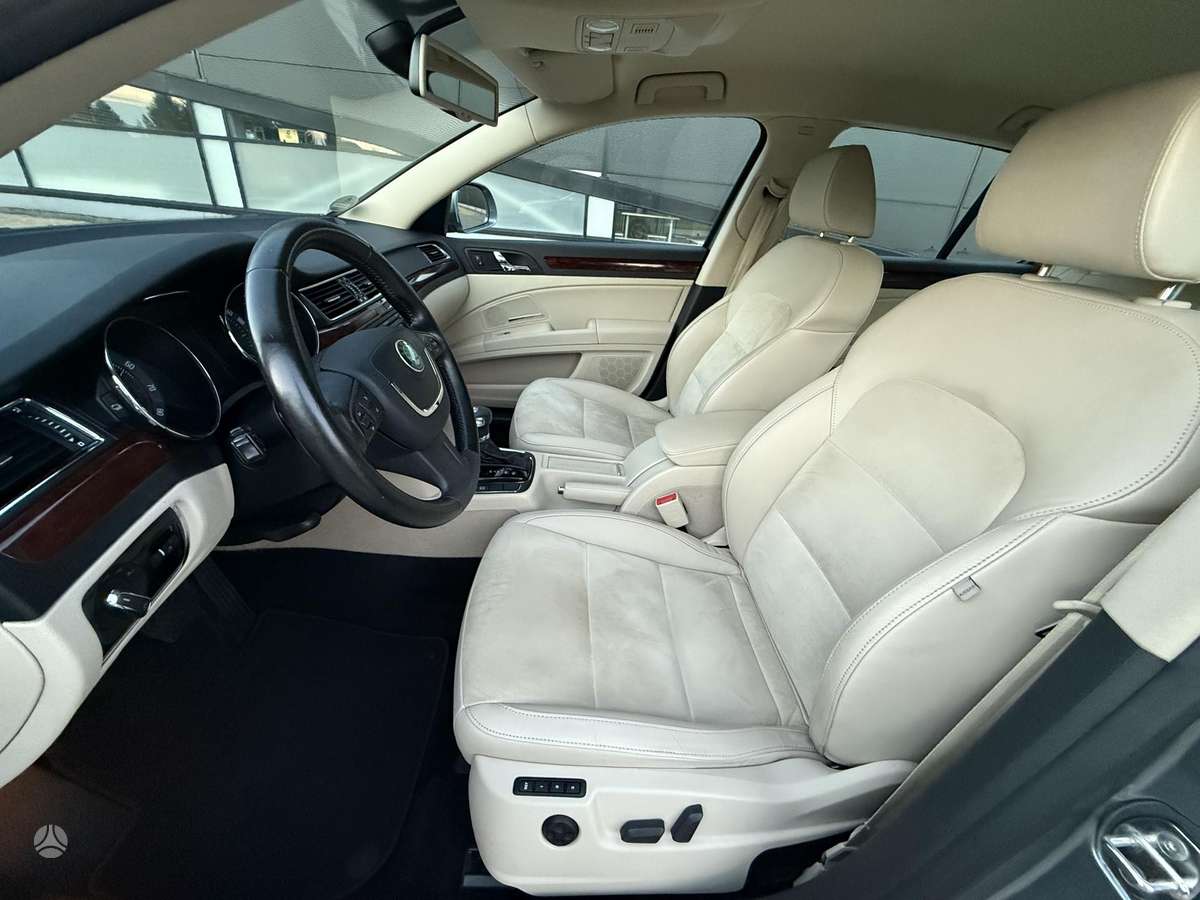 Skoda Superb, 1.8 l., hatchback