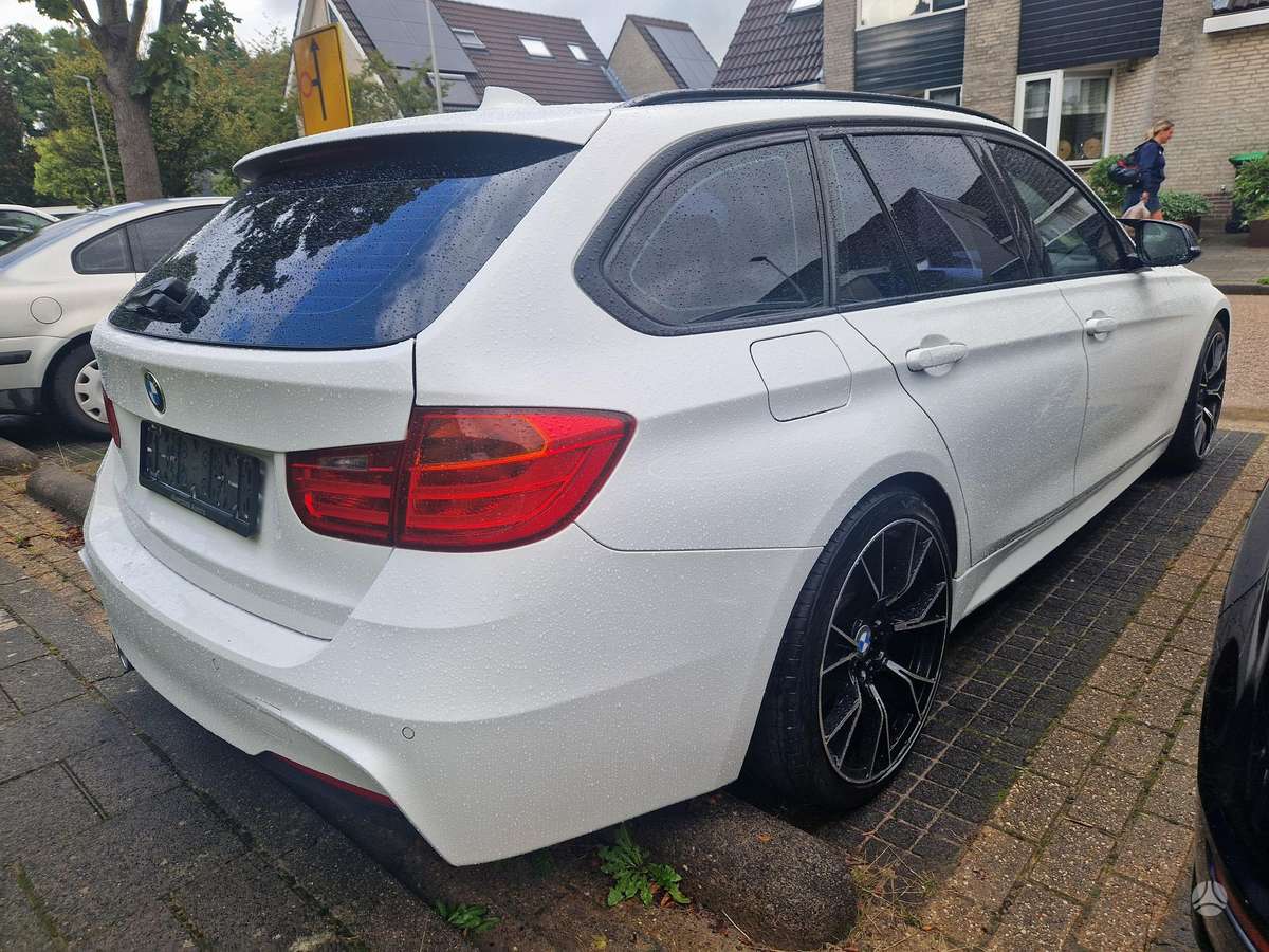 BMW 320 - 5