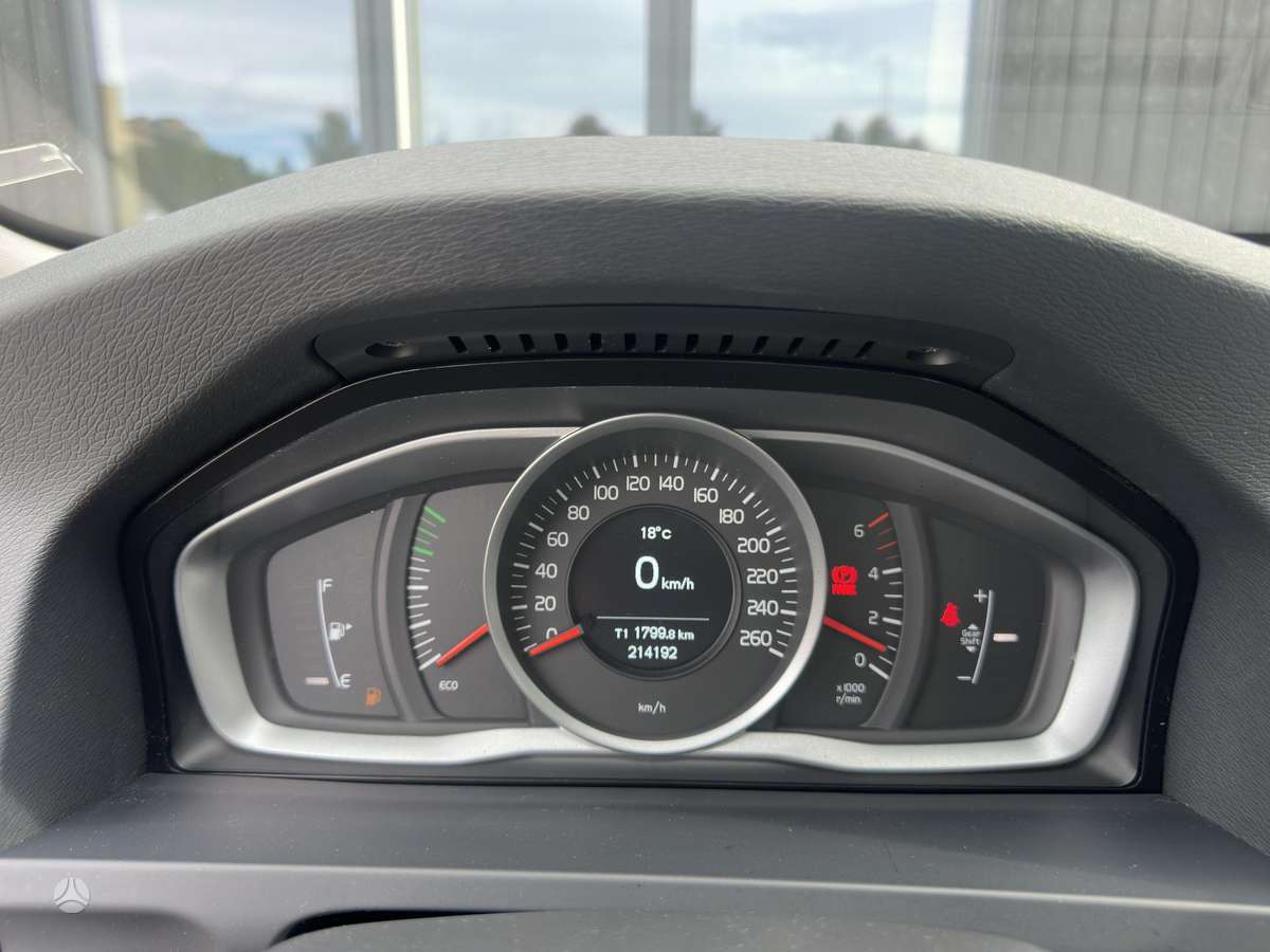 Volvo V60, 2.0 l., universalas