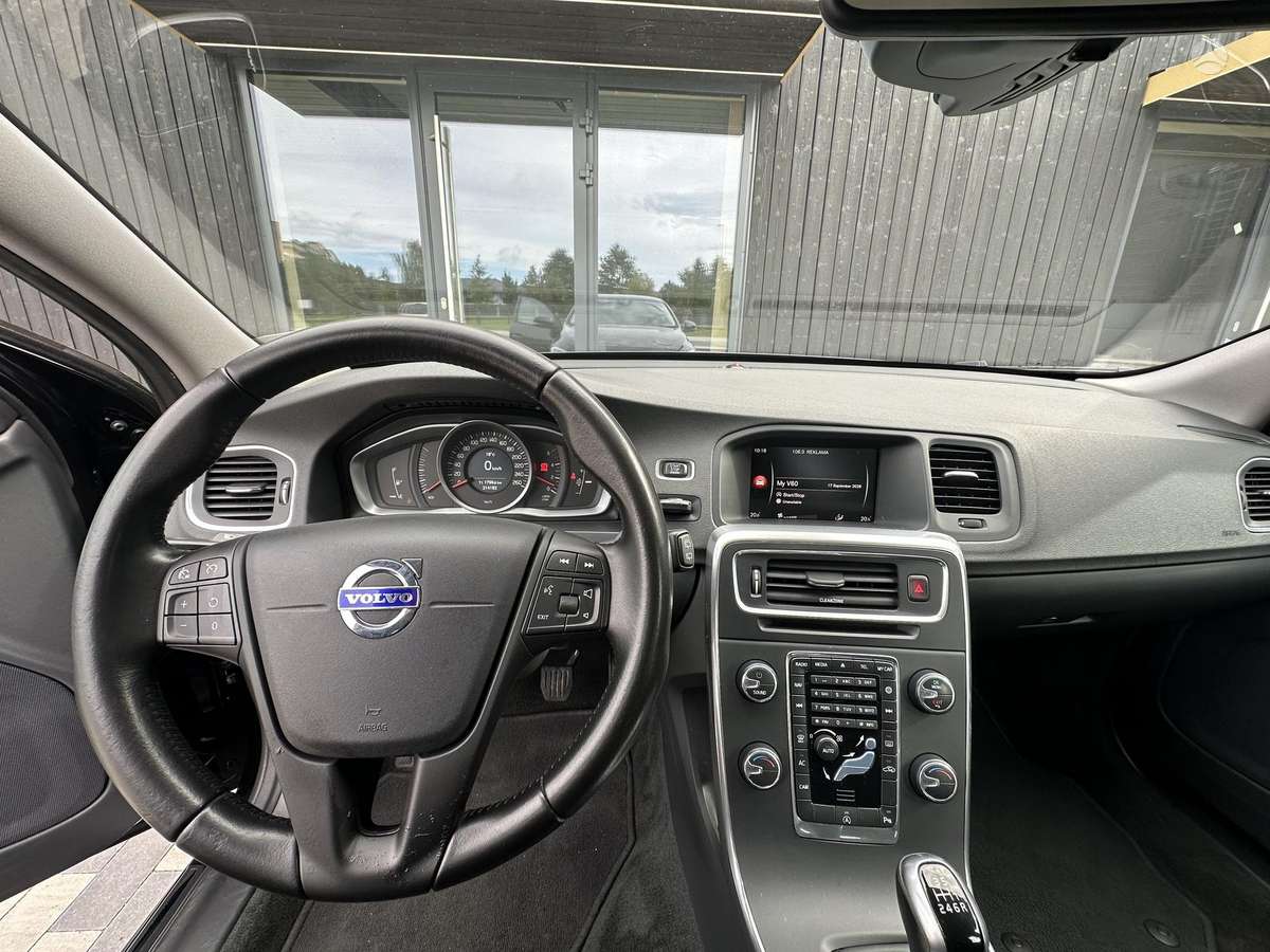 Volvo V60, 2.0 l., Универсал