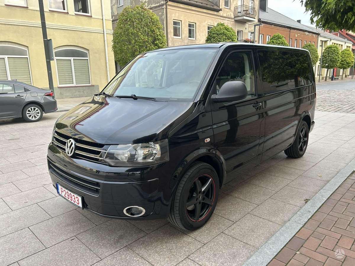 Volkswagen Multivan - 1