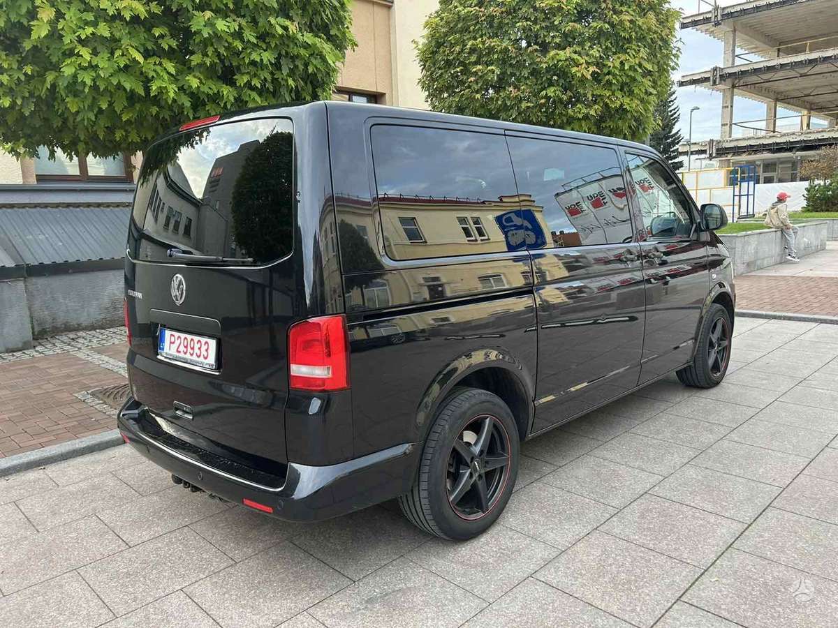 Volkswagen Multivan - 4
