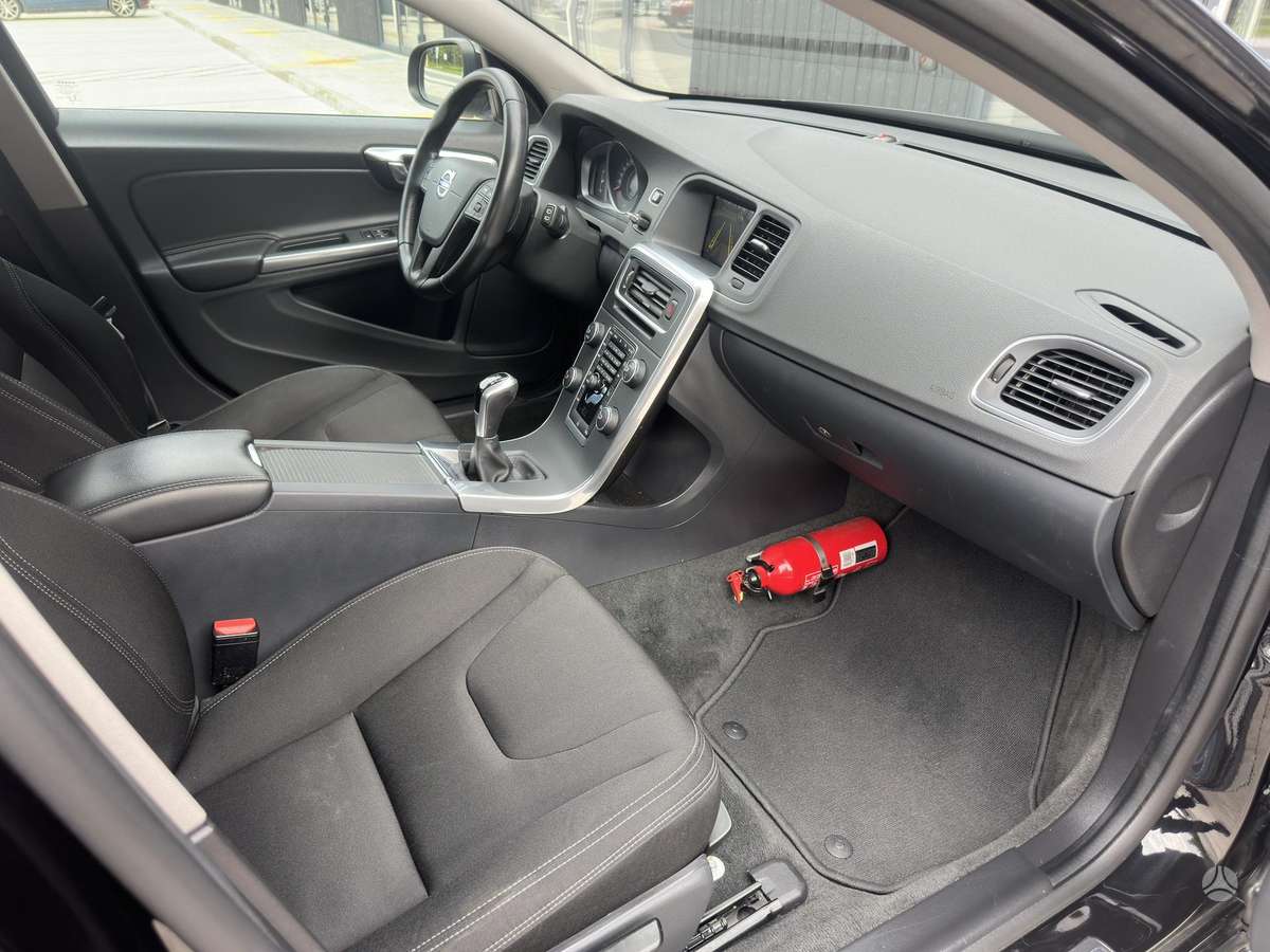 Volvo V60, 2.0 l., Универсал