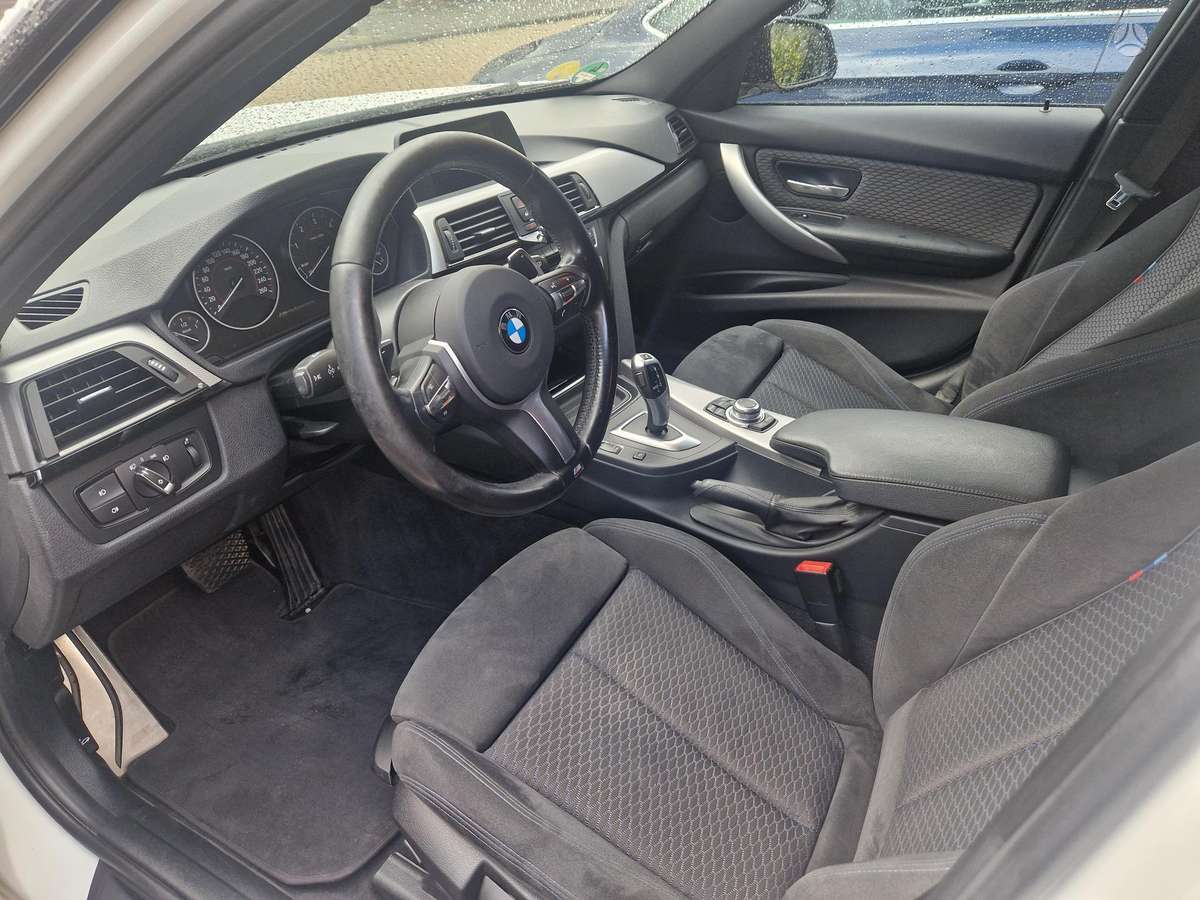 BMW 320 - 11