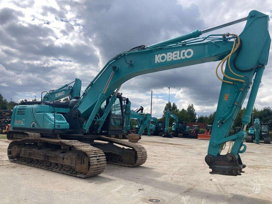 Kobelco SK300LC-10, excavator