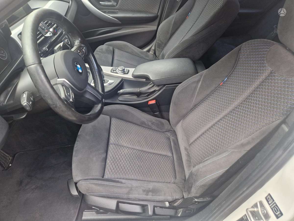 BMW 320 - 12
