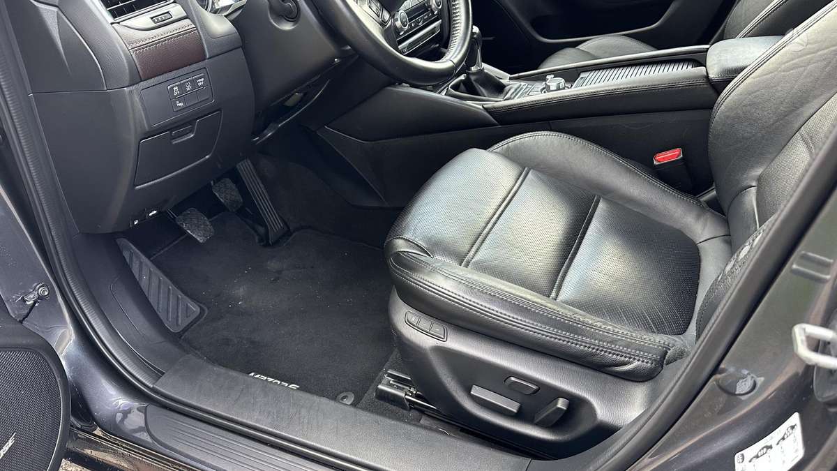 Mazda 6 - 8
