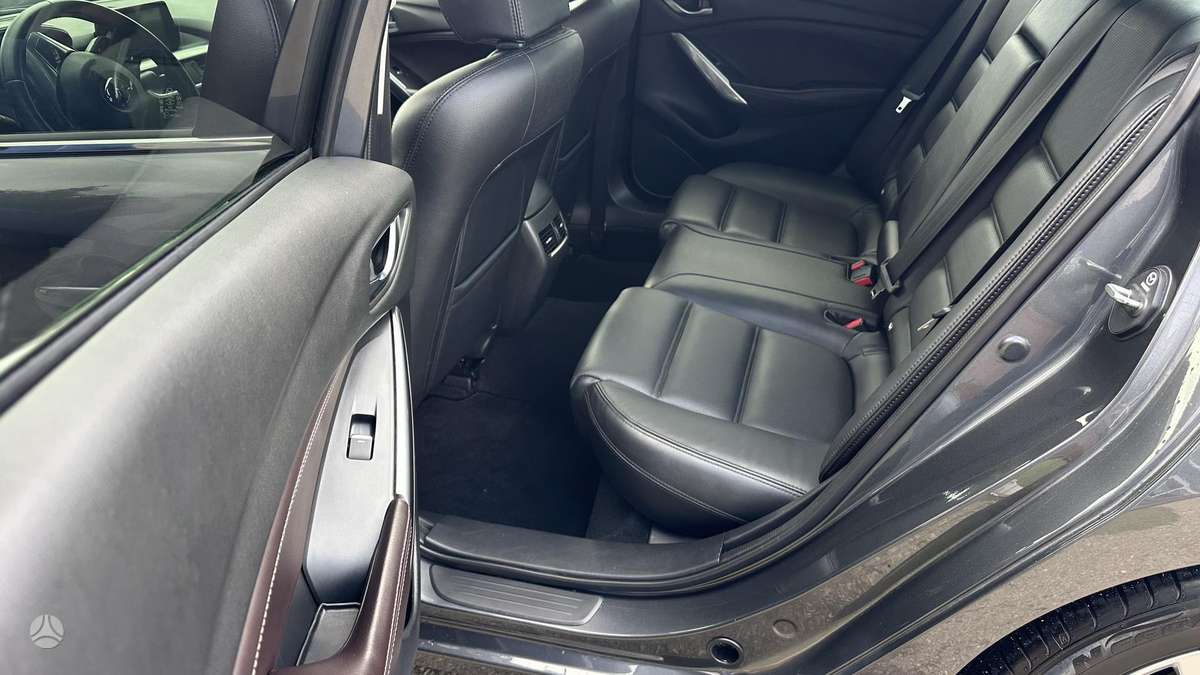 Mazda 6 - 12